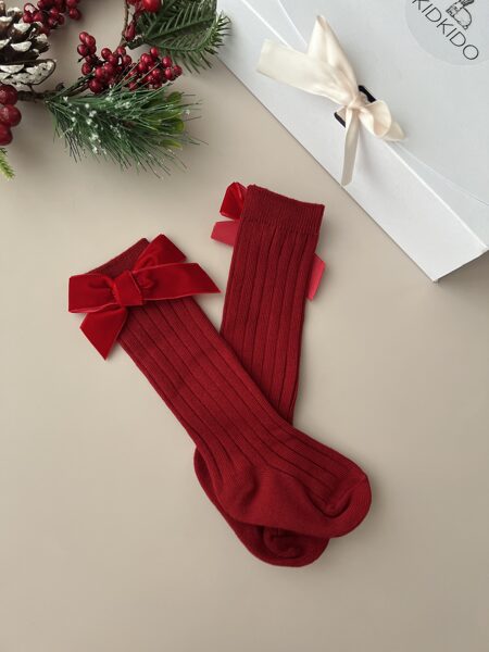 Red socks (velvet)